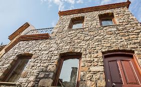 Two Stone Homes Metis